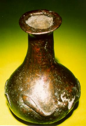 Schlangenkännchen