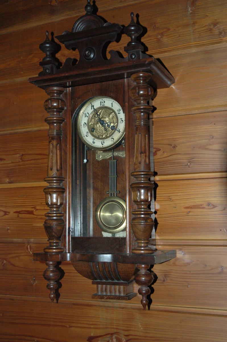 Wanduhr
